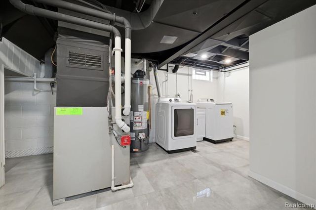 28781 Palomino Drive, Warren, MI 48093