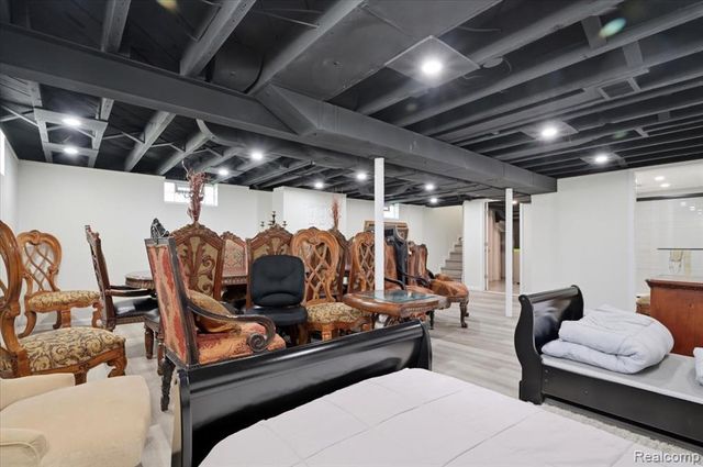 28781 Palomino Drive, Warren, MI 48093