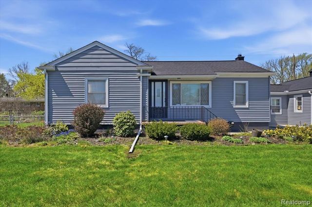 28781 Palomino Drive, Warren, MI 48093