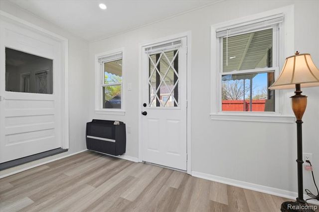 28781 Palomino Drive, Warren, MI 48093