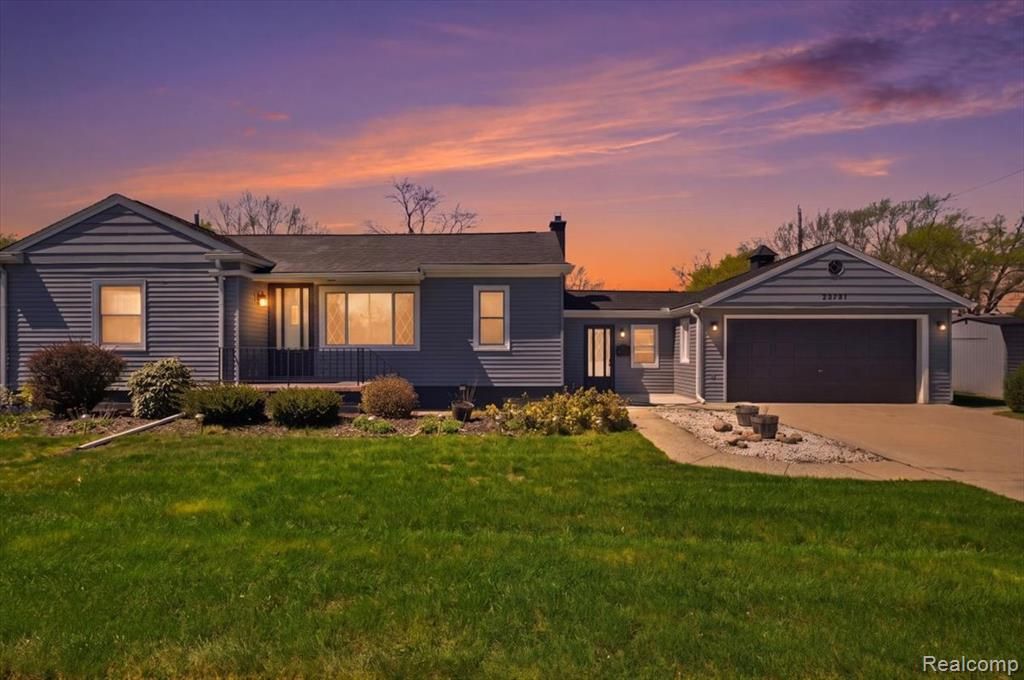 28781 Palomino Drive, Warren, MI 48093