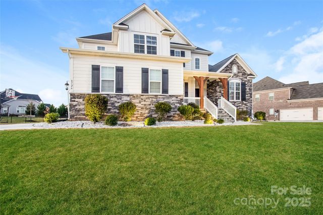 8726 Raven Top Drive, Mint Hill, NC 28227