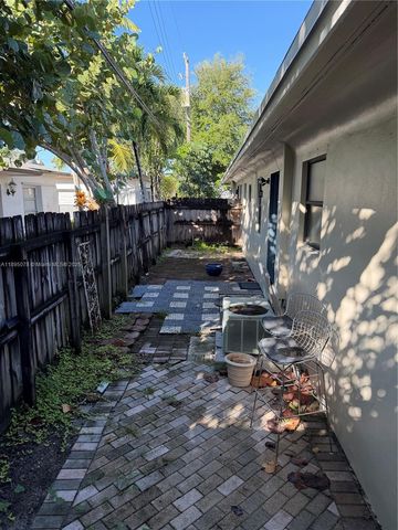 1125 SE 6th Ter 5, Fort Lauderdale, FL 33316