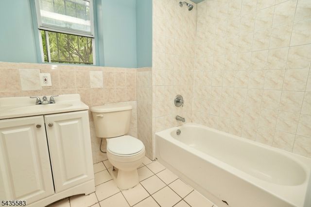 711 S 11Th St, Newark City, NJ 07103