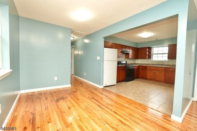 711 S 11Th St, Newark City, NJ 07103
