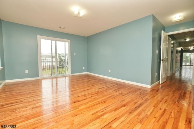 711 S 11Th St, Newark City, NJ 07103