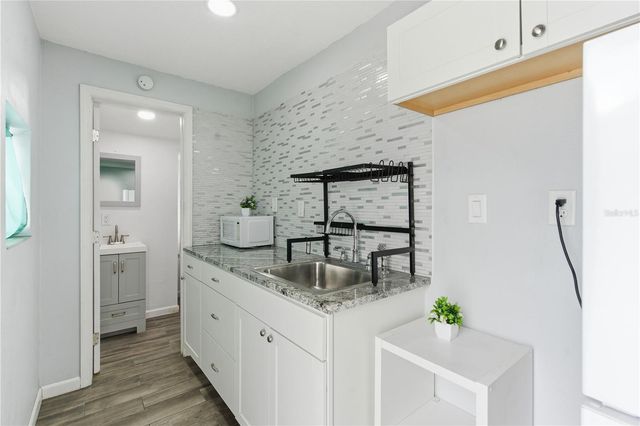 8412 WESTRIDGE DRIVE, Tampa, FL 33615