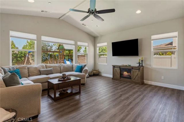 25952 Alamo Court, Menifee, CA 92584