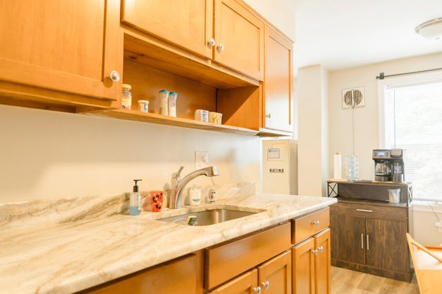 204 ALBAN DR, Wilmington, DE 19805