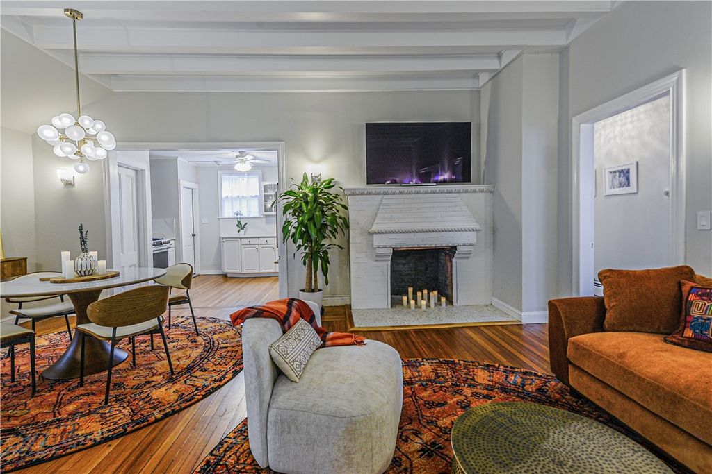 7 Mt. Vernon Street 1, Newport, RI 02840