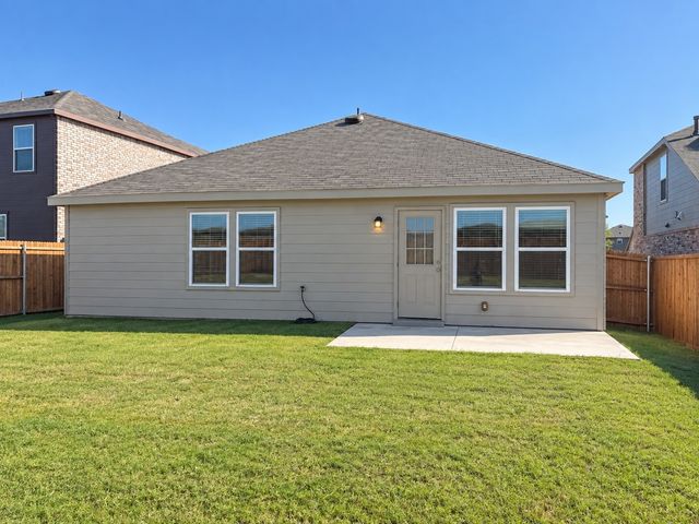 16113 Isles Drive, Fort Worth, TX 76052