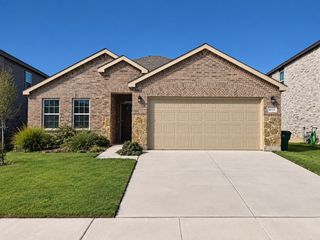 16113 Isles Drive, Fort Worth, TX 76052
