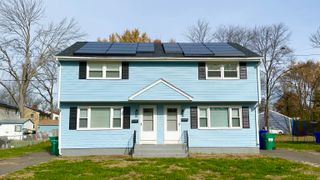 10 Greenbrier Drive, Bloomfield, CT 06002