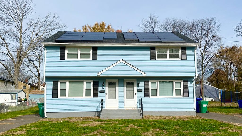 10 Greenbrier Drive, Bloomfield, CT 06002