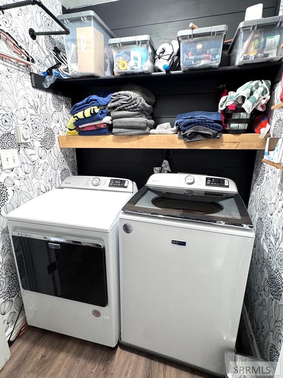 Image 13 of property listing at 2987 Glenn Cove Court, Ammon, ID 83406