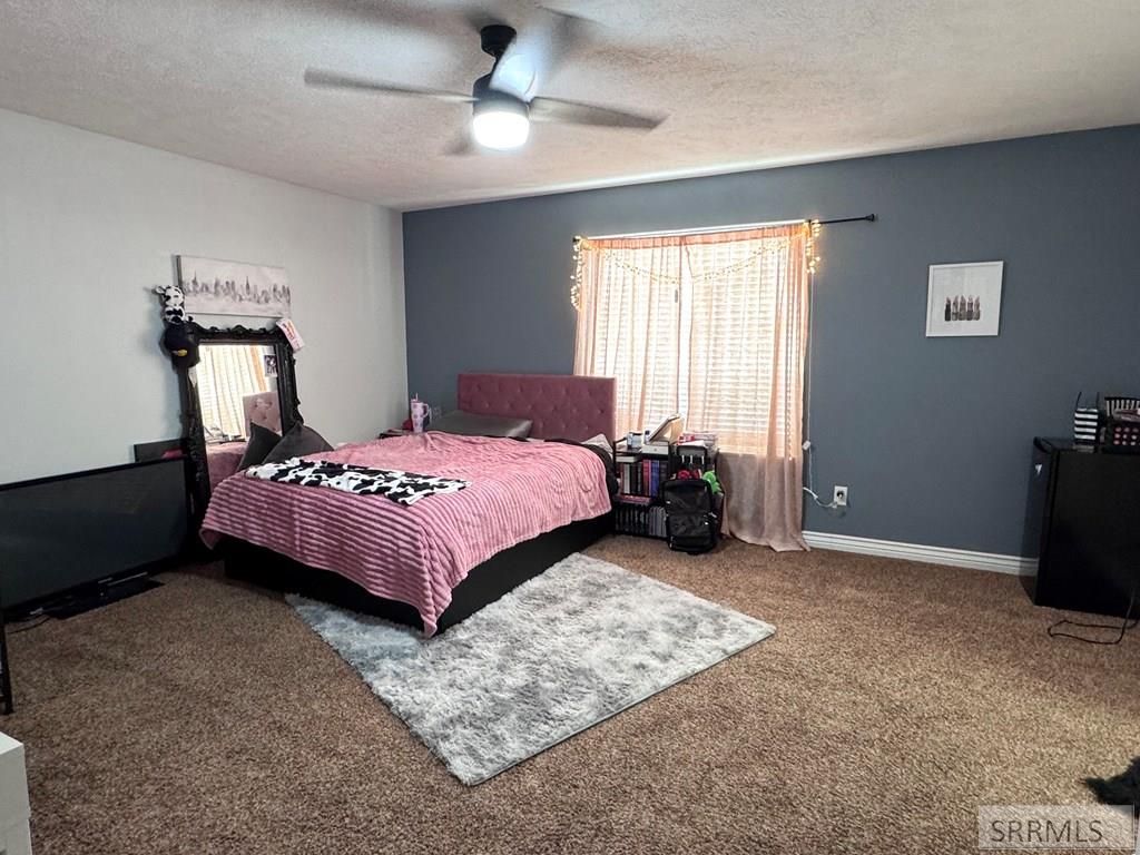 Image 14 of property listing at 2987 Glenn Cove Court, Ammon, ID 83406