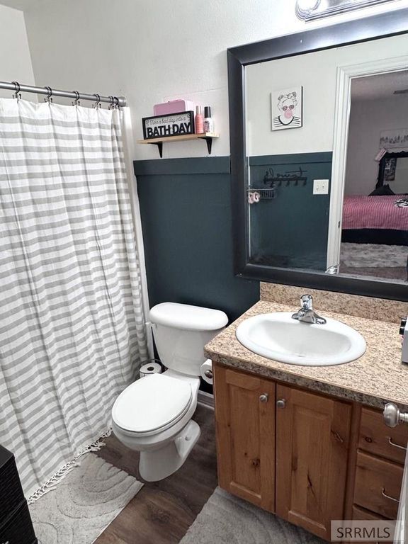 Image 15 of property listing at 2987 Glenn Cove Court, Ammon, ID 83406