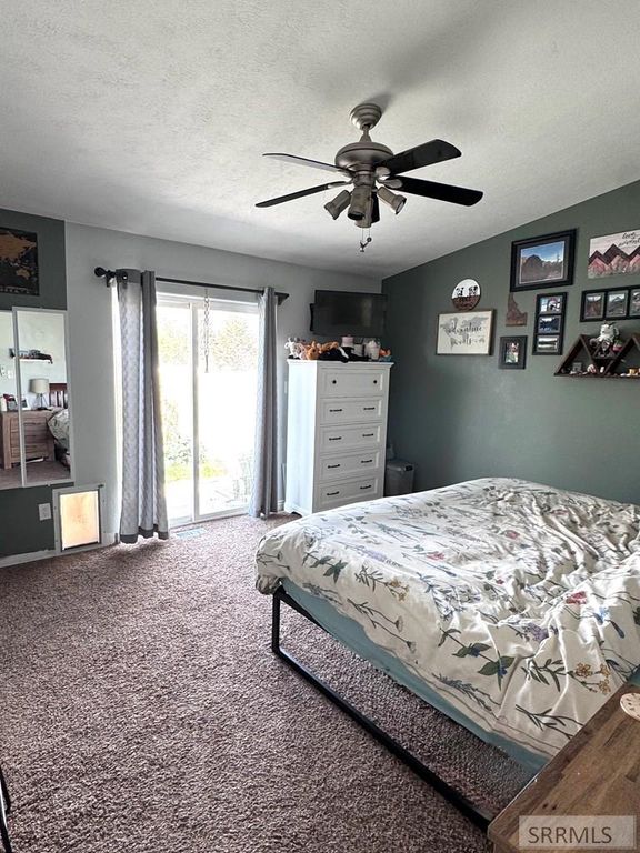 Image 18 of property listing at 2987 Glenn Cove Court, Ammon, ID 83406