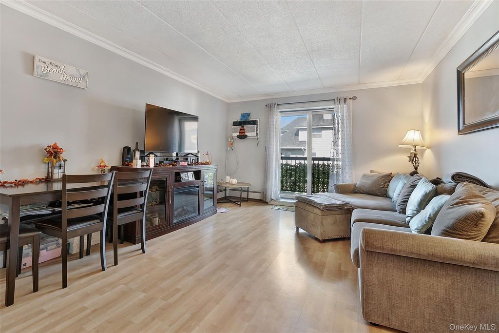 138 Beach 125th Street 3C, Belle Harbor, NY 11694
