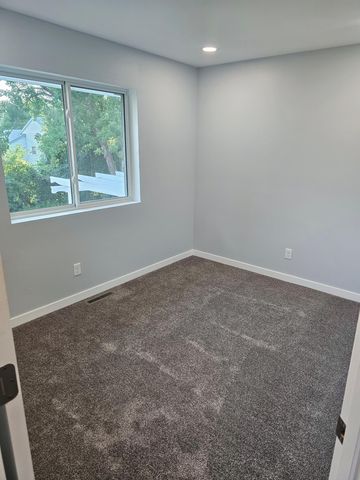 9625 Sheridan Avenue N, Brooklyn Park, MN 55444