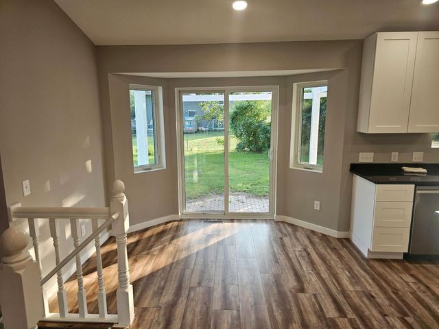 9625 Sheridan Avenue N, Brooklyn Park, MN 55444