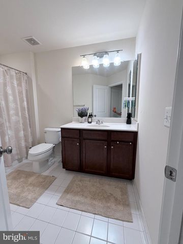 42369 ALDER FOREST TER, Sterling, VA 20166