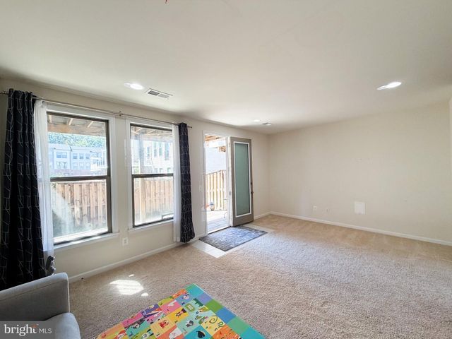 42369 ALDER FOREST TER, Sterling, VA 20166