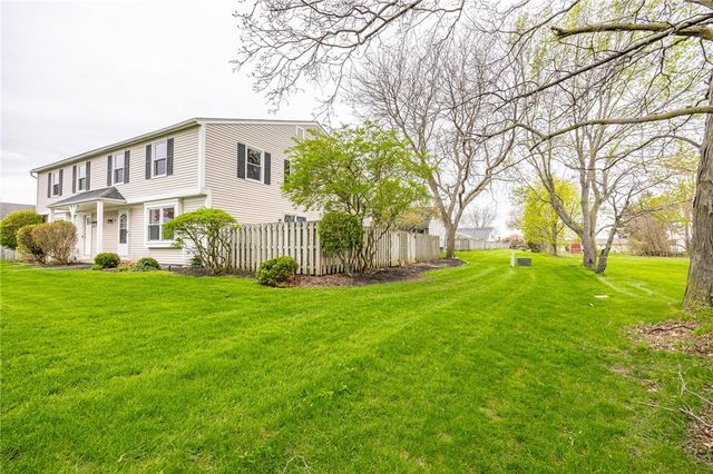 85 Springwood Drive, Webster, NY 14580