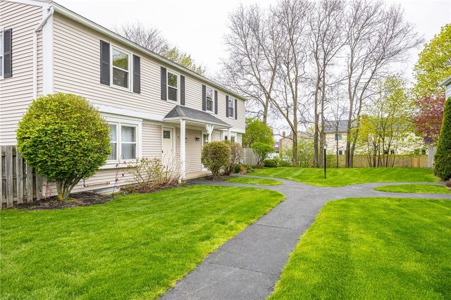 85 Springwood Drive, Webster, NY 14580