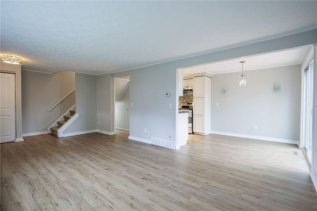 85 Springwood Drive, Webster, NY 14580
