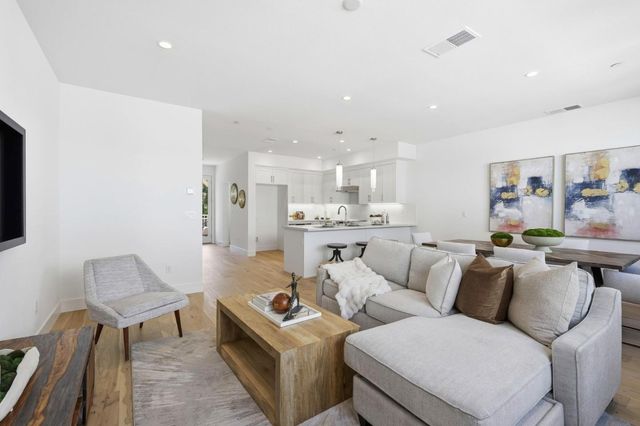 2735 Oak Road, Walnut Creek, CA 94597