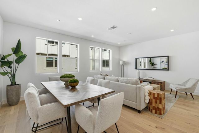 2735 Oak Road, Walnut Creek, CA 94597