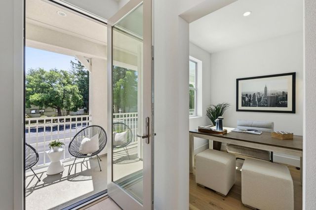 2735 Oak Road, Walnut Creek, CA 94597