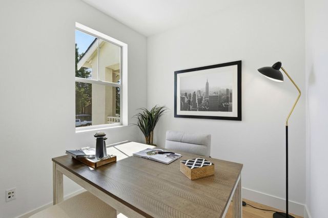 2735 Oak Road, Walnut Creek, CA 94597