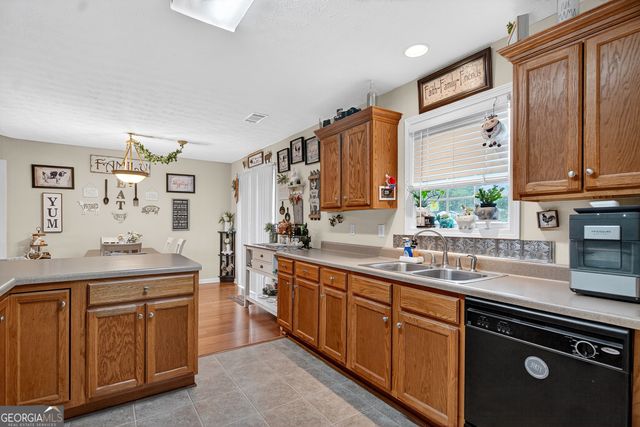 207 Baileys Way, Lagrange, GA 30241