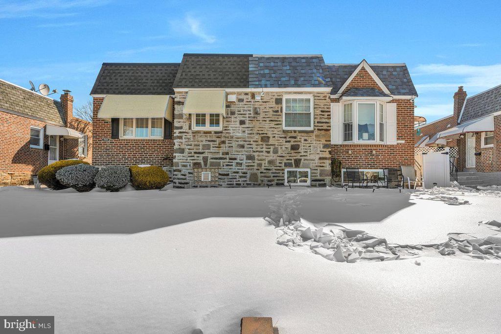 7829 BROUS AVE, Philadelphia, PA 19152