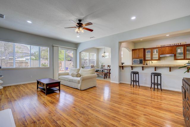 3350 W Stewart Avenue, Visalia, CA 93291