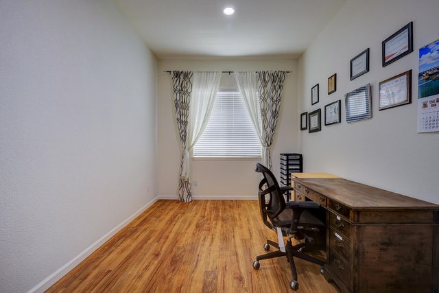 3350 W Stewart Avenue, Visalia, CA 93291