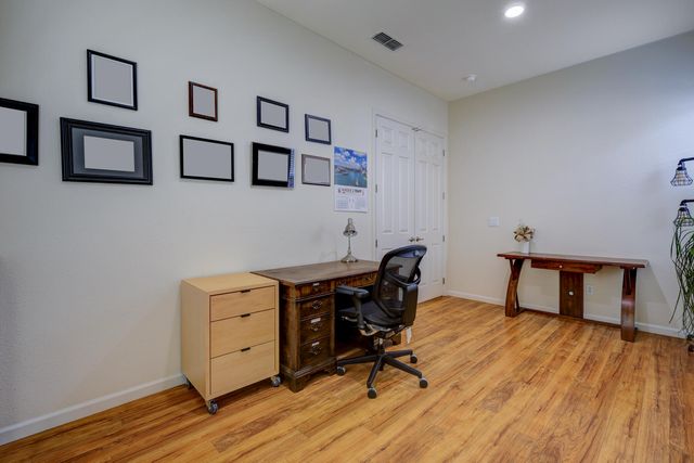 3350 W Stewart Avenue, Visalia, CA 93291