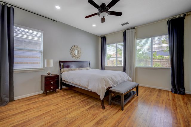 3350 W Stewart Avenue, Visalia, CA 93291