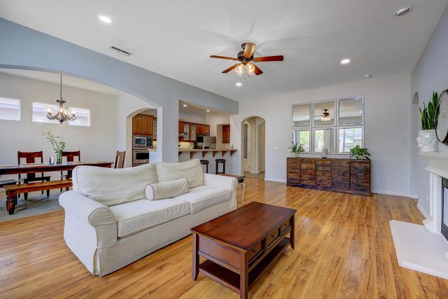 3350 W Stewart Avenue, Visalia, CA 93291