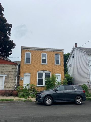 9 Lewis St, Phillipsburg Town, NJ 08865