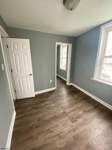 9 Lewis St, Phillipsburg Town, NJ 08865