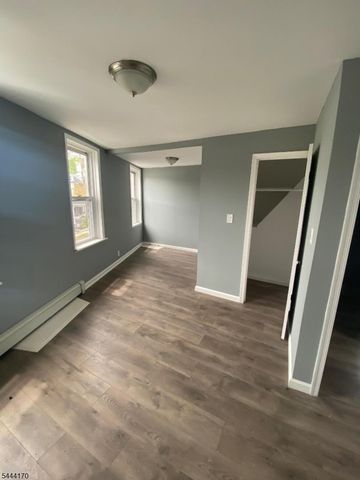 9 Lewis St, Phillipsburg Town, NJ 08865