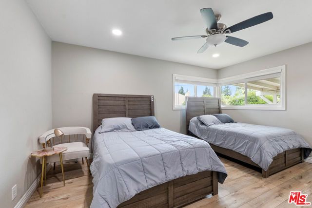 9509 Jellico Avenue, Northridge (los Angeles), CA 91325