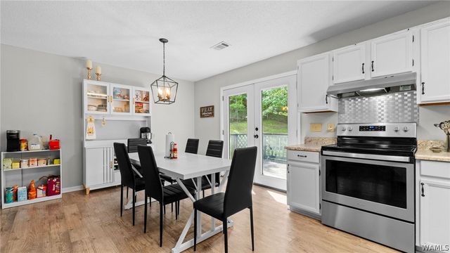 2703 Colonial NE, Tuscaloosa, AL 35404