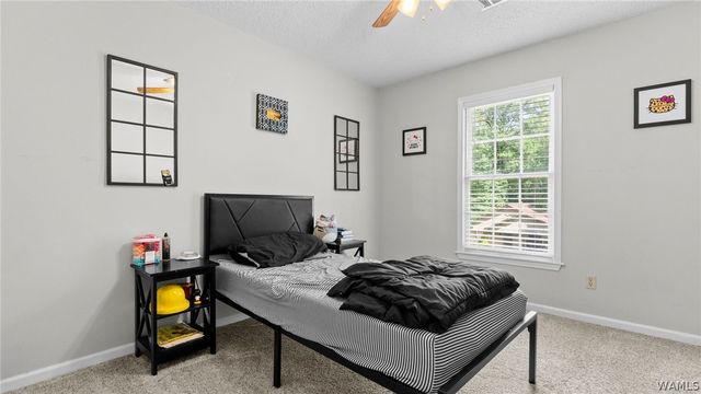 2703 Colonial NE, Tuscaloosa, AL 35404