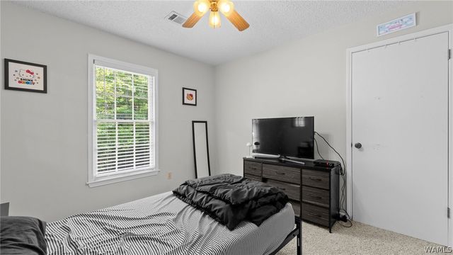 2703 Colonial NE, Tuscaloosa, AL 35404
