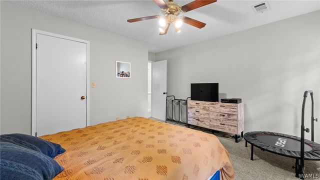 2703 Colonial NE, Tuscaloosa, AL 35404