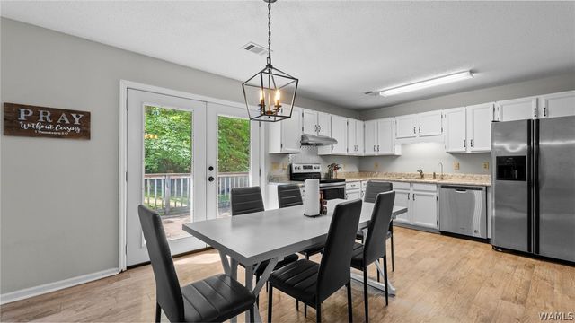 2703 Colonial NE, Tuscaloosa, AL 35404